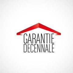 Logo "Garantie Décennale" avec un toit rouge stylisé.